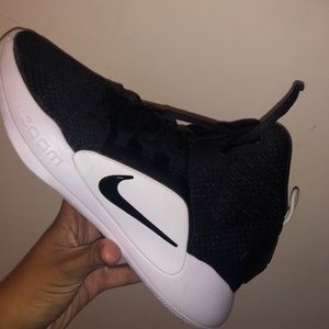 nike hyperdunk